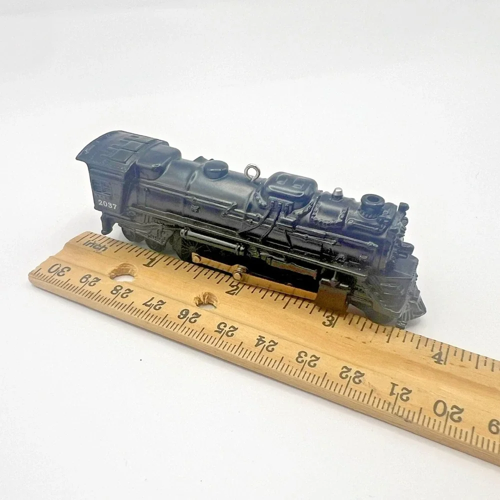 2013 Hallmark Keepsake Ornament Lionel Trains 2037 Steam Locomotive #18‎ Black